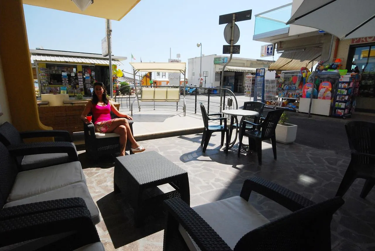 Hotel Lungomare Bellaria-Igea Marina 3*,